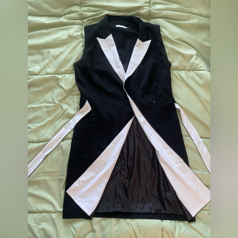 black & white calvin klein pantsuit top